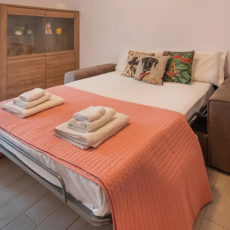 Appartement Welcomely - Central Comfort Holiday House